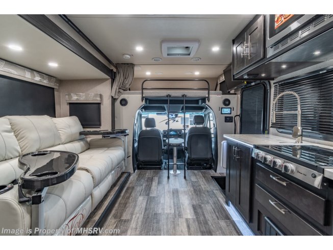 2022 Dynamax Corp Isata 3 Series 24FW - New Class C For Sale by Motor Home Specialist in Alvarado, Texas