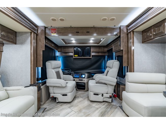 2022 Discovery LXE 44S by Fleetwood from Motor Home Specialist in Alvarado, Texas