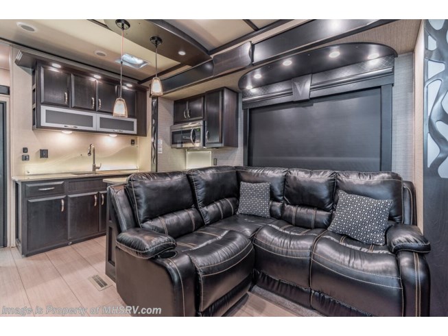 2017 Dutchmen Voltage Epic 3970 #2448CTH - For Sale in ...