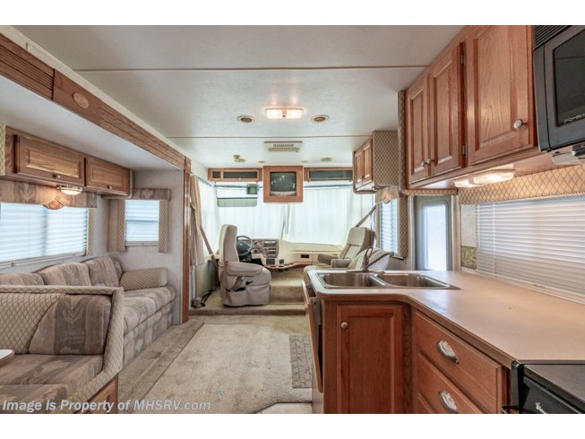 2005 Gulf Stream Independence 8361 - Used Class A For Sale by Motor Home Specialist in Alvarado, Texas