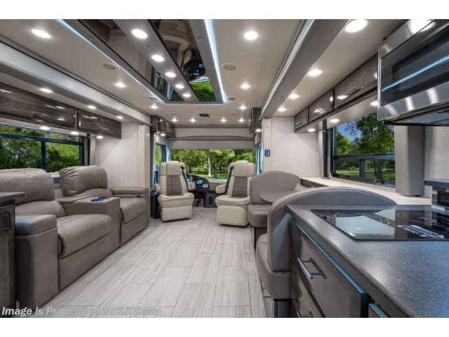 2022 Foretravel Realm FS450 Luxury Suite Side Bath (LSSB) W/ Theater Seat - New Diesel Pusher For Sale by Motor Home Specialist in Alvarado, Texas