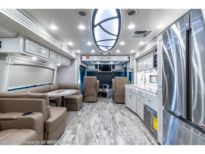 2023 Fleetwood Discovery 38K - New Diesel Pusher For Sale by Motor Home Specialist in Alvarado, Texas