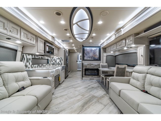 2022 Discovery LXE 40M by Fleetwood from Motor Home Specialist in Alvarado, Texas