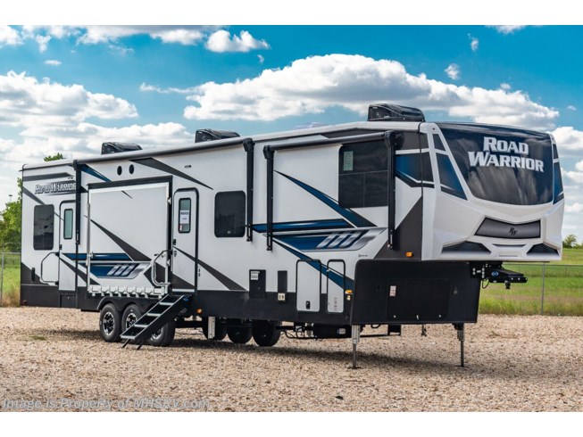 New 2022 Heartland Road Warrior 4275RW available in Alvarado, Texas