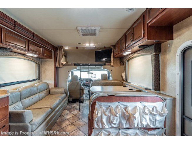 2014 Thor Motor Coach Chateau 31A - Used Class C For Sale by Motor Home Specialist in Alvarado, Texas features Bunk Beds