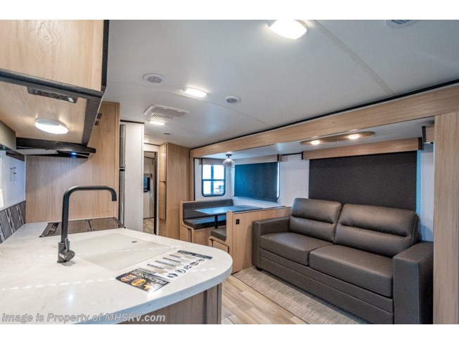2022 Cruiser RV Radiance 30DS - New Travel Trailer For Sale by Motor Home Specialist in Alvarado, Texas