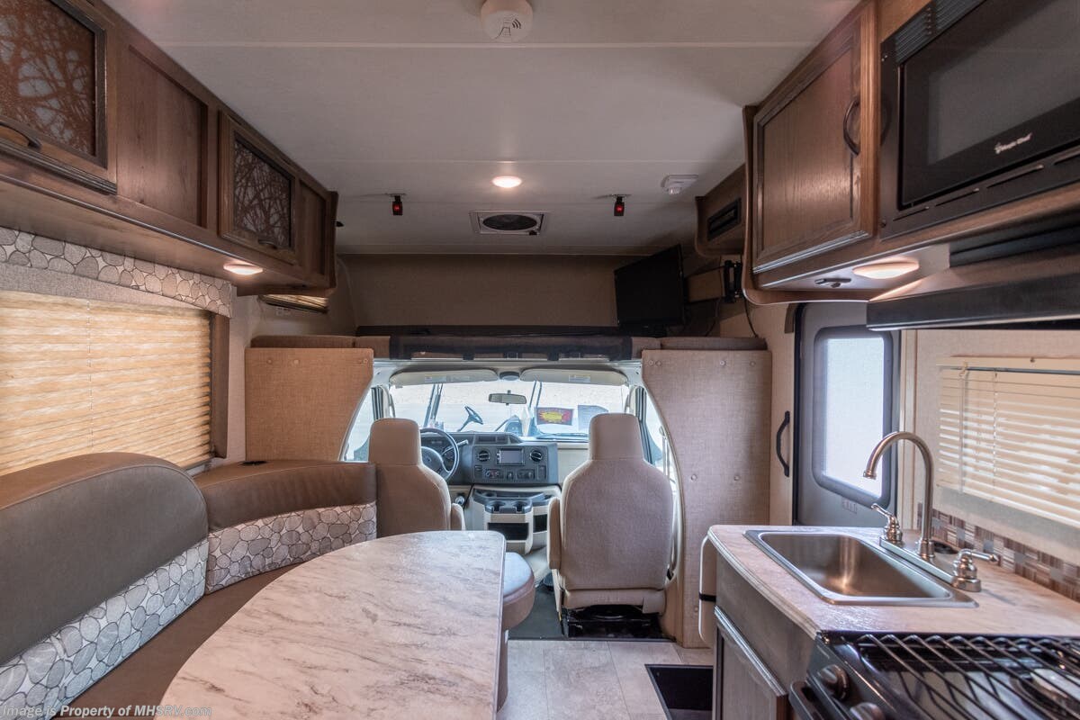 18 Coachmen Freelander 21qb W O H Bunk Power Window Door Locks Power Patio Awning Oven More