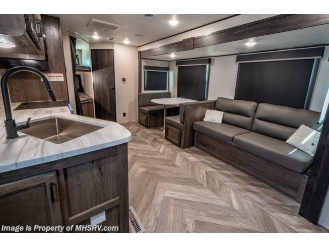 2022 Highland Ridge Olympia 26BHS - New Travel Trailer For Sale by Motor Home Specialist in Alvarado, Texas