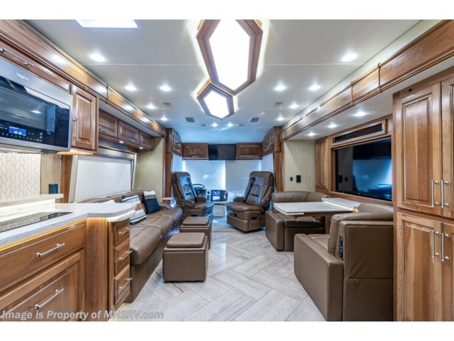 2019 Entegra Coach Aspire 44R - Used Diesel Pusher For Sale by Motor Home Specialist in Alvarado, Texas