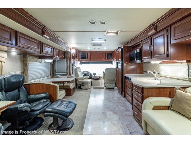 2007 Fleetwood Discovery 40X - Used Diesel Pusher For Sale by Motor Home Specialist in Alvarado, Texas
