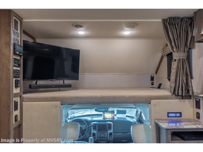 2019 Isata 5 Series 35DBD by Dynamax Corp from Motor Home Specialist in Alvarado, Texas