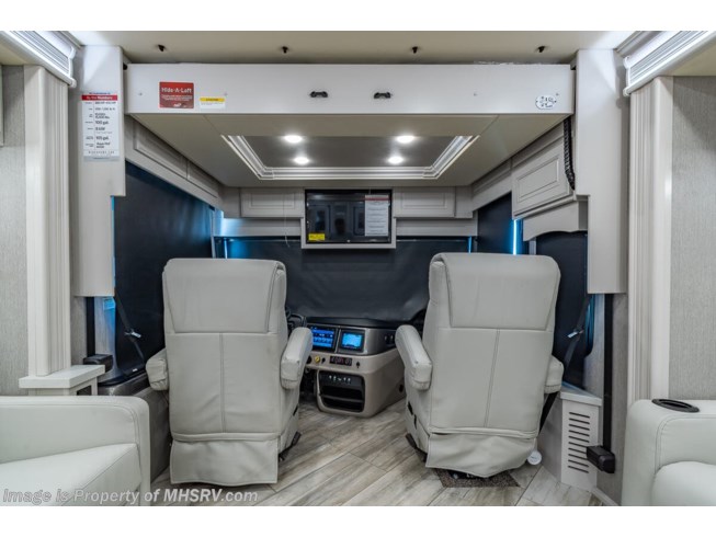 2022 Discovery LXE 36HQ by Fleetwood from Motor Home Specialist in Alvarado, Texas