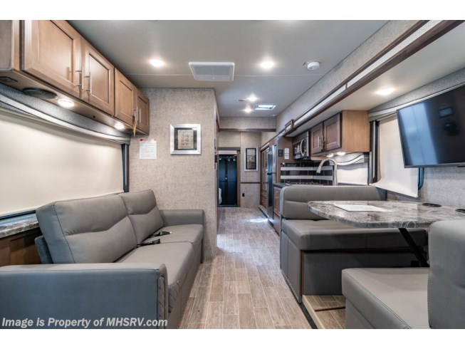 2022 Outlaw 38MB by Thor Motor Coach from Motor Home Specialist in Alvarado, Texas