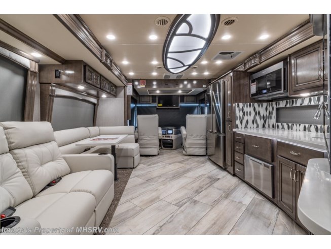2022 Fleetwood Discovery 38N - New Diesel Pusher For Sale by Motor Home Specialist in Alvarado, Texas