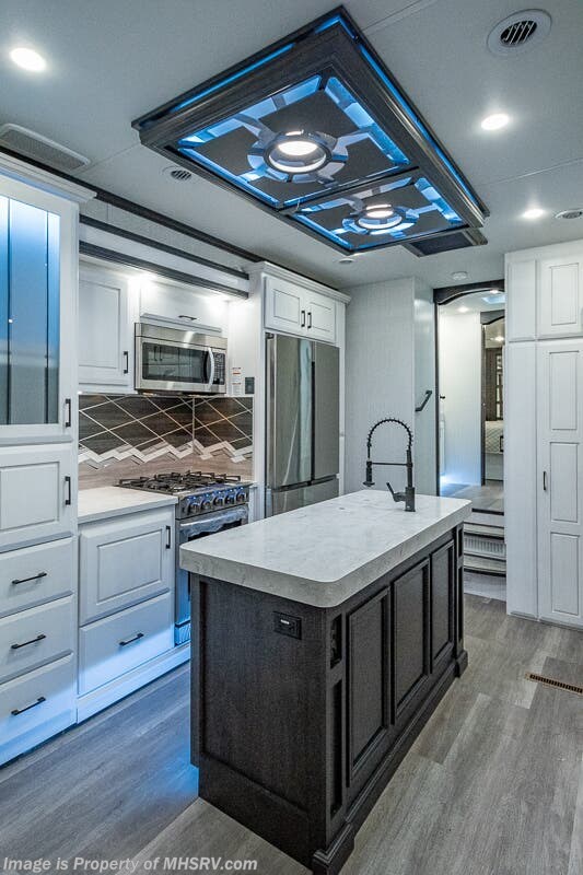 2023 DRV Full House LX455 Toy Hauler W/ Mor-Ryde Step Above Step ...