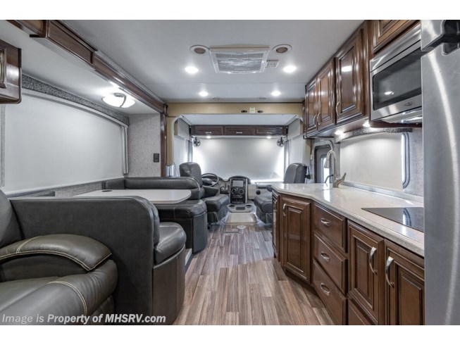 2018 Thor Motor Coach Miramar 37.1 - Used Class A For Sale by Motor Home Specialist in Alvarado, Texas