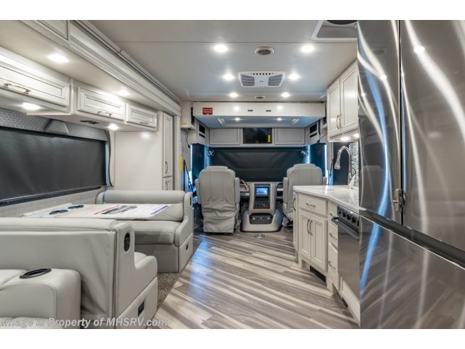 2023 Fleetwood Bounder 35K - New Class A For Sale by Motor Home Specialist in Alvarado, Texas