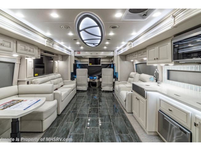 2023 Fleetwood Discovery LXE 44B - New Diesel Pusher For Sale by Motor Home Specialist in Alvarado, Texas