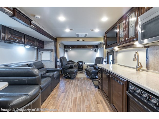 2017 Thor Motor Coach Miramar 33.5 - Used Class A For Sale by Motor Home Specialist in Alvarado, Texas