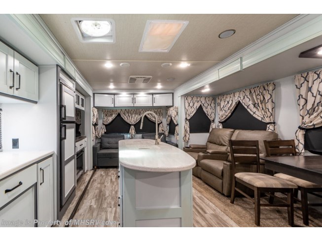2021 Grand Design Reflection 297RSTS - Used Travel Trailer For Sale by Motor Home Specialist in Alvarado, Texas
