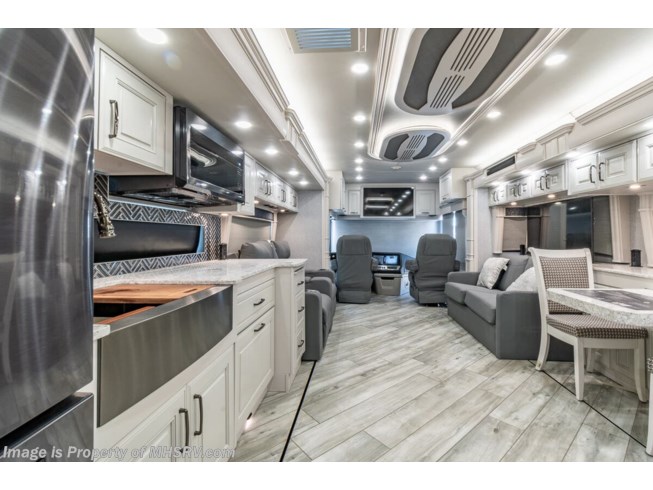 2022 American Coach American Dream 42Q - New Diesel Pusher For Sale by Motor Home Specialist in Alvarado, Texas