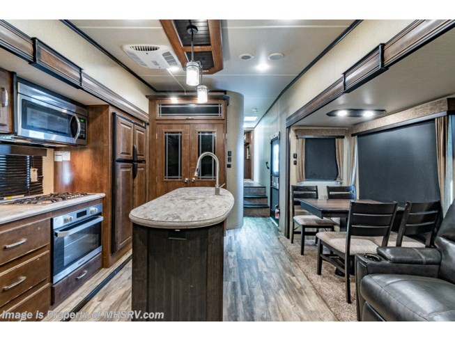 2019 Grand Design Reflection 367BHS - Used Fifth Wheel For Sale by Motor Home Specialist in Alvarado, Texas