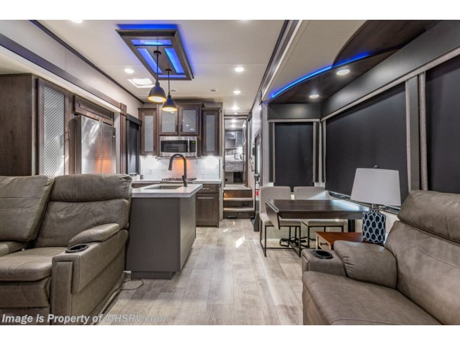 2022 Grand Design Momentum 395MS - Used Fifth Wheel For Sale by Motor Home Specialist in Alvarado, Texas