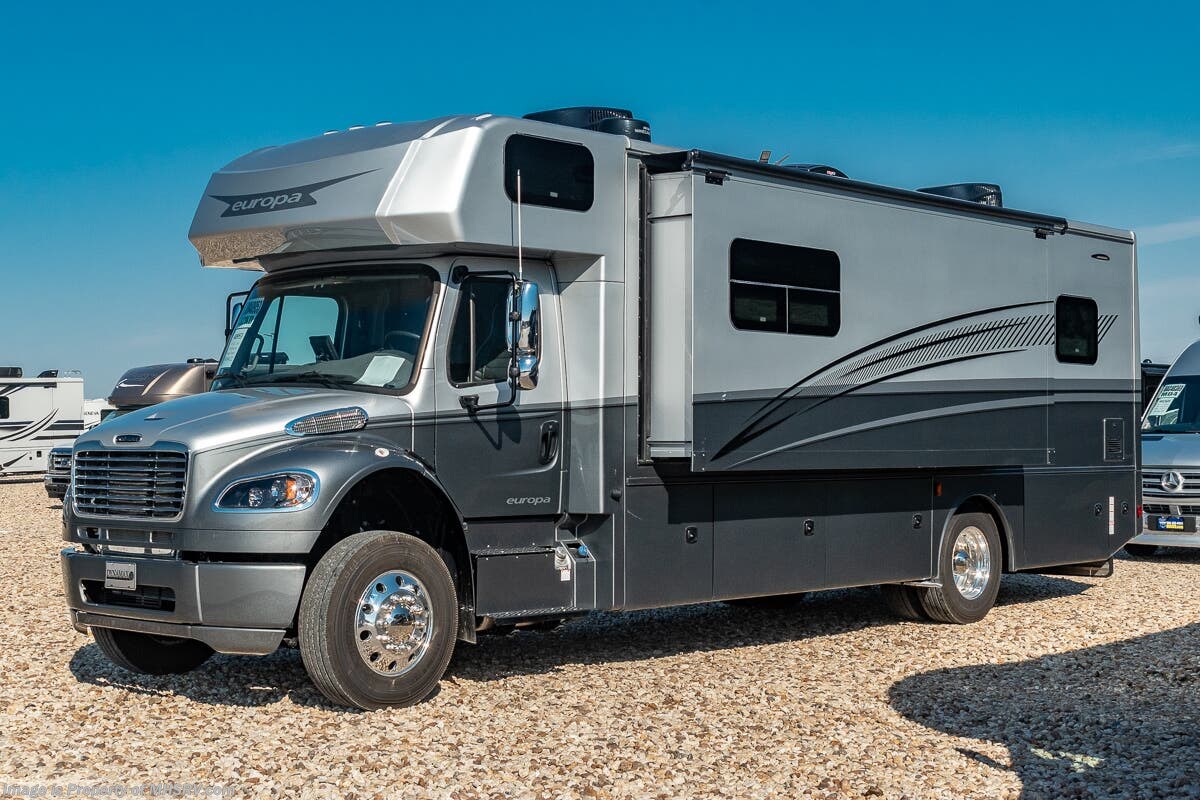 2023 Dynamax Corp Europa 32KD RV for Sale in Alvarado, TX 76009