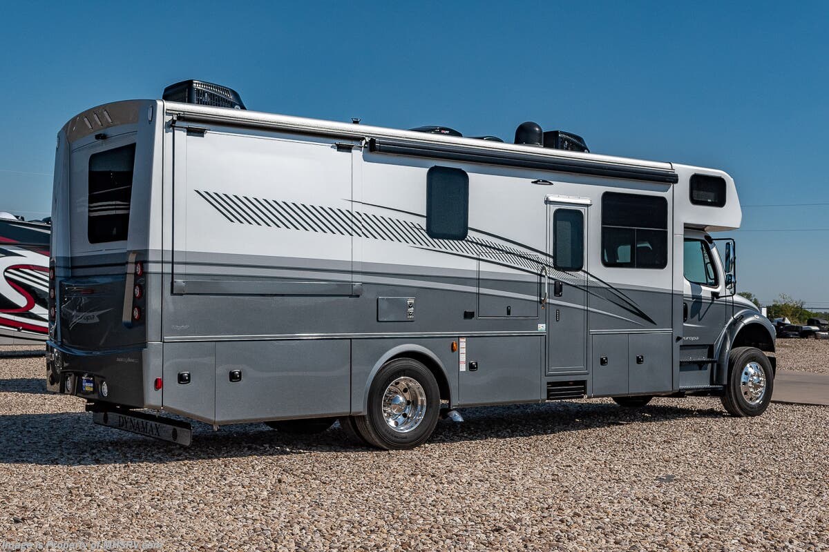 2023 Dynamax Corp Europa 32KD RV for Sale in Alvarado, TX 76009