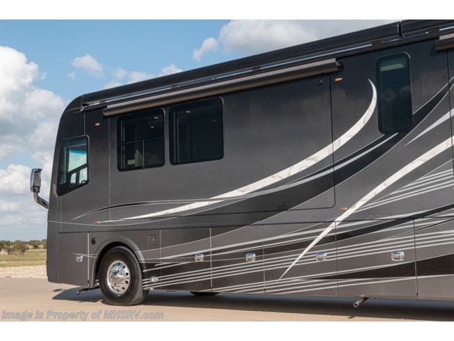 Rv Ralm 2021 Foretravel Realm Presidential LVMS #40875A - For Sale in Alvarado, TX