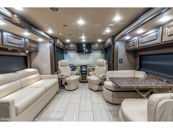2018 Tiffin Allegro Breeze 33BR - Used Diesel Pusher For Sale by Motor Home Specialist in Alvarado, Texas