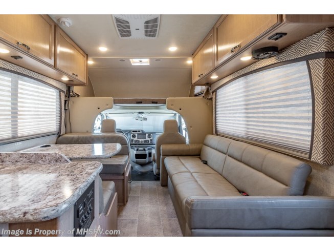 2018 Thor Motor Coach Chateau 26B - Used Class C For Sale by Motor Home Specialist in Alvarado, Texas