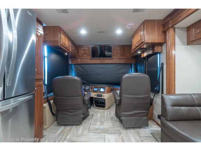 2017 Discovery LXE 40G by Fleetwood from Motor Home Specialist in Alvarado, Texas