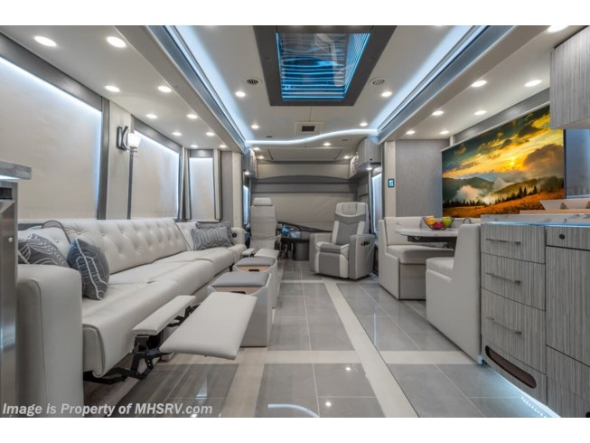 2024 Foretravel Realm Presidential Luxury Villa 2 (LV2) Bath & 1/2 W ...