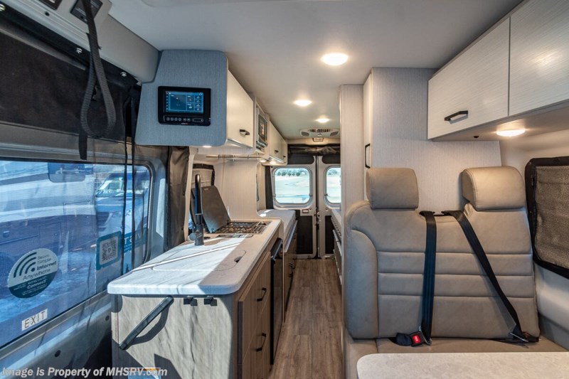 2023 Thor Motor Coach Twist 2AB W/ Retractable Roof Top With Sleeping ...