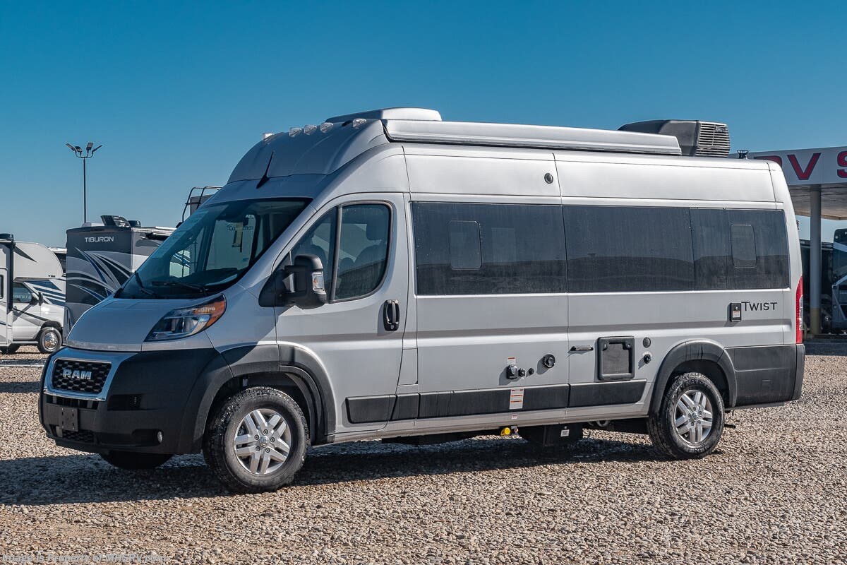 2023 Thor Motor Coach Twist 2AB W/ Retractable Roof Top With Sleeping ...