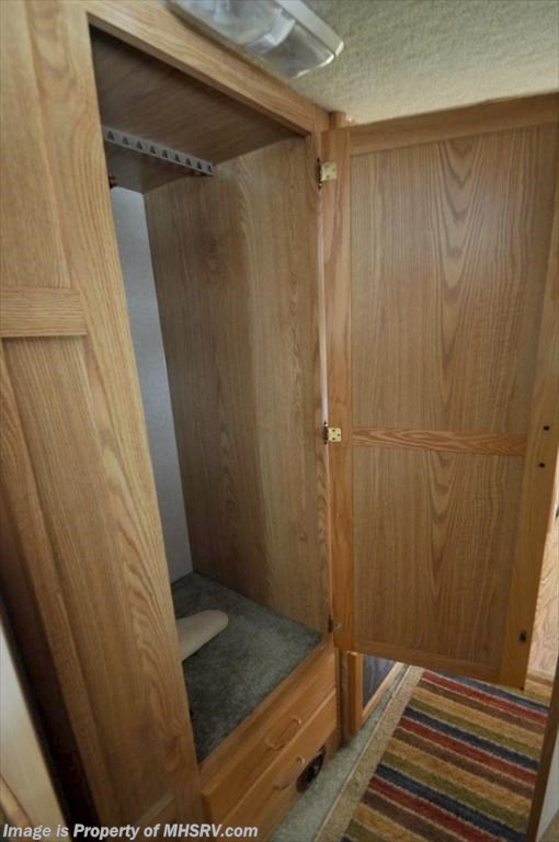 2000 Surf Side Rv 2000 National RV Surfside (3310) Used RV For Sale