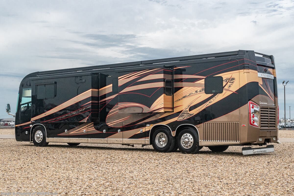 2017 Entegra Coach Cornerstone 45A #37919A - For Sale in Alvarado, TX