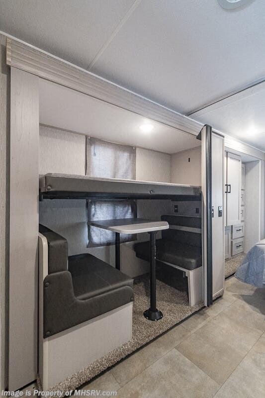 2023 Coachmen Freelander 30BH W/ Bunk Model, Explorer Package, Dual A ...