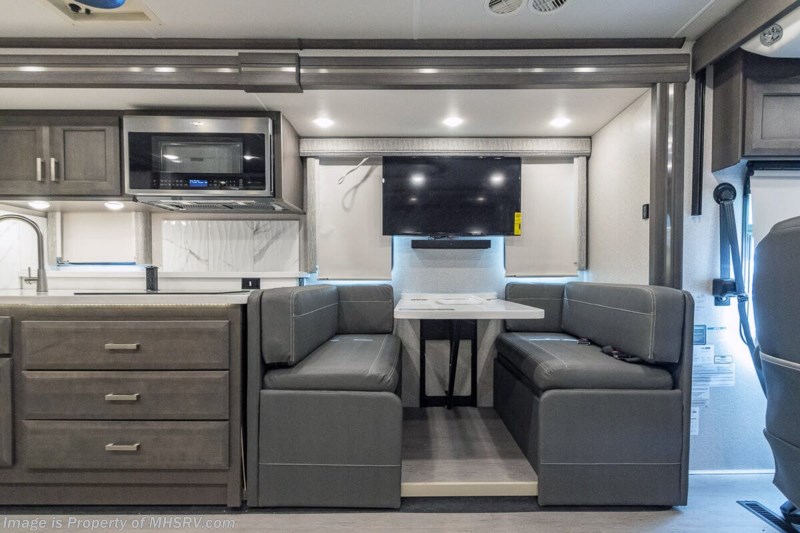 2024 Thor Motor Coach Riviera 39BH 340HP Diesel Bunk Model, 2 Full Bath ...