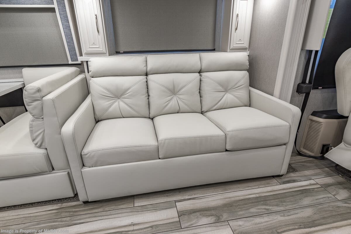 2021 Holiday Rambler Armada 44LE RV for Sale in Alvarado, TX 76009 MHS3092C