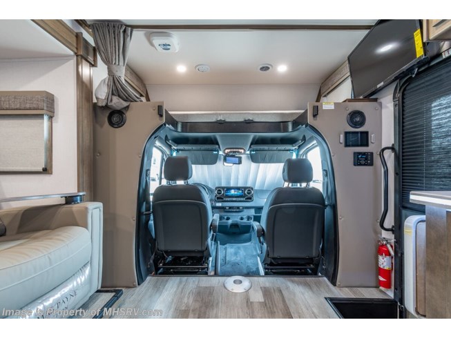 2024 Isata 3 Series 24FW by Dynamax Corp from Motor Home Specialist in Alvarado, Texas