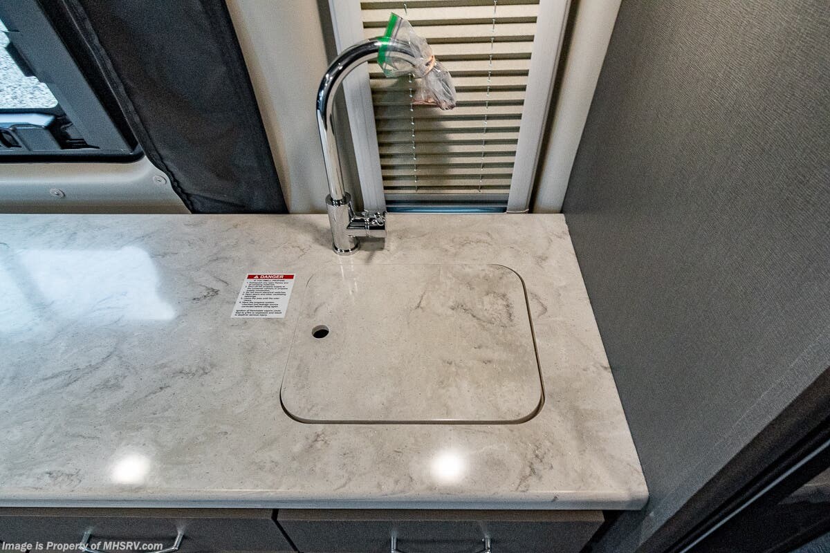 2025 Thor Motor Coach Tranquility 19R #MHS42331 - For Sale in Alvarado, TX