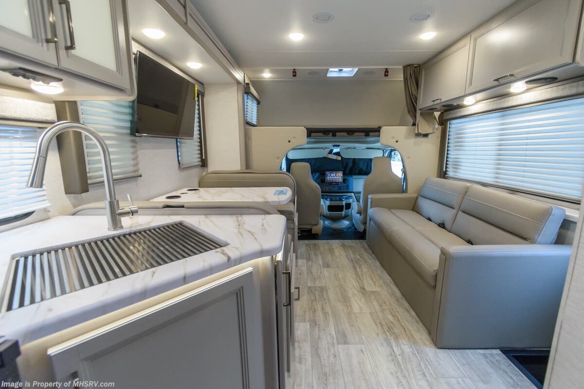 2025 Thor Motor Coach Chateau 28Z W/ SmoothTECH Suspension, Ext Pull ...