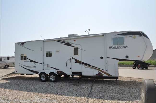 Razor Rv 2009 Heartland RV Razor Toy Hauler w 2 slides