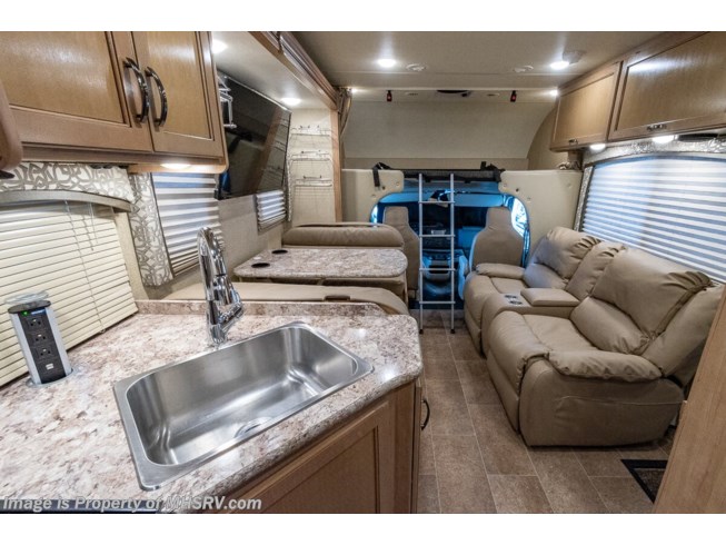 2018 Thor Motor Coach Chateau 28Z - Used Class C For Sale by Motor Home Specialist in Alvarado, Texas