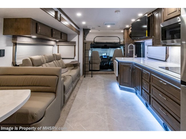 2024 Dynamax Corp Dynaquest XL 3400KD - New Class C For Sale by Motor Home Specialist in Alvarado, Texas
