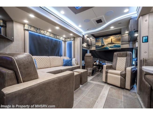 2025 Foretravel Realm Presidential Luxury Villa Bunk (LVB) Black Label ...