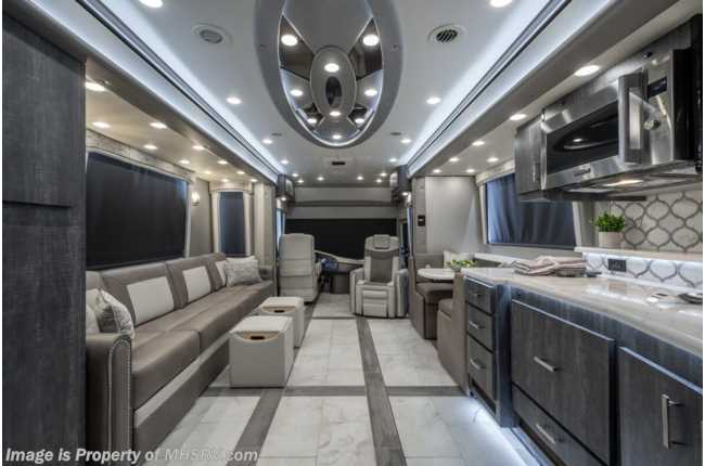 2025 Foretravel Realm FS605 Luxury Villa 2 (LV2) Bath & 1/2