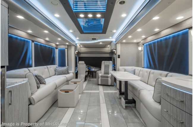 2025 Foretravel Realm Presidential Luxury Villa Master Suite (LVMS ...